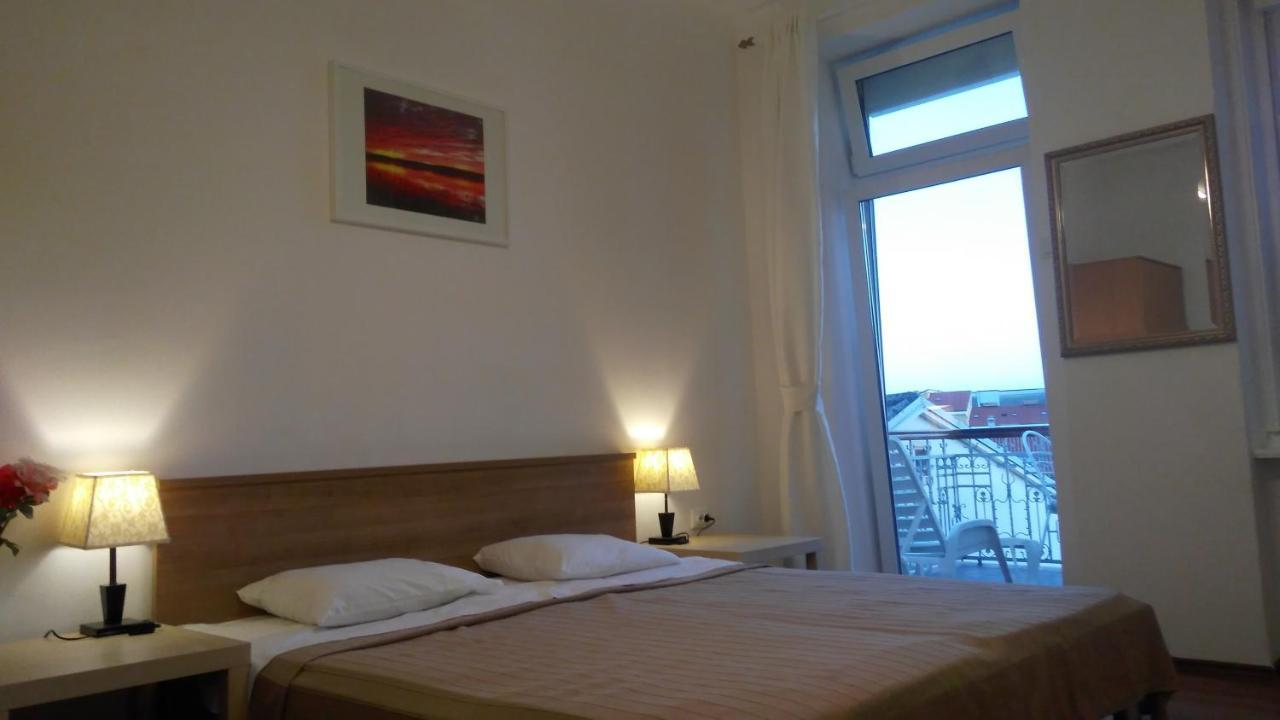 Apartmani Lela Selce Exterior foto